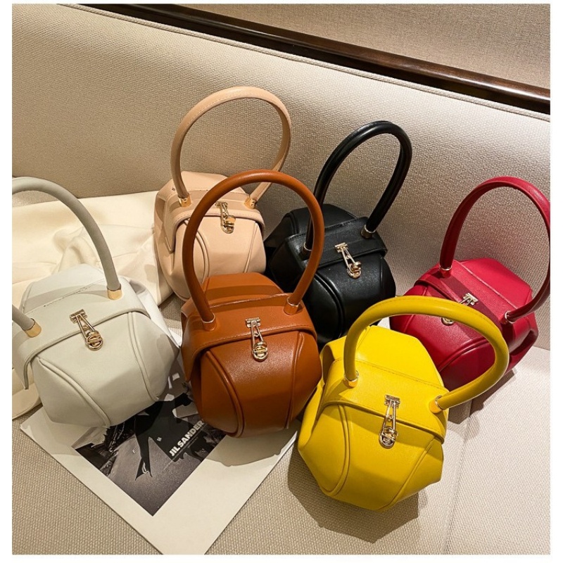   Round Ball Women's Handbag  - Luxury Bags Sales 评论和价格