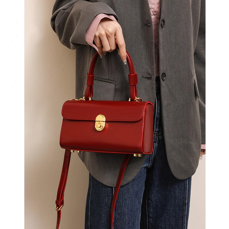 Luxury Bridal Red Wedding Bag  - Luxury Bags Korea 评论和价格