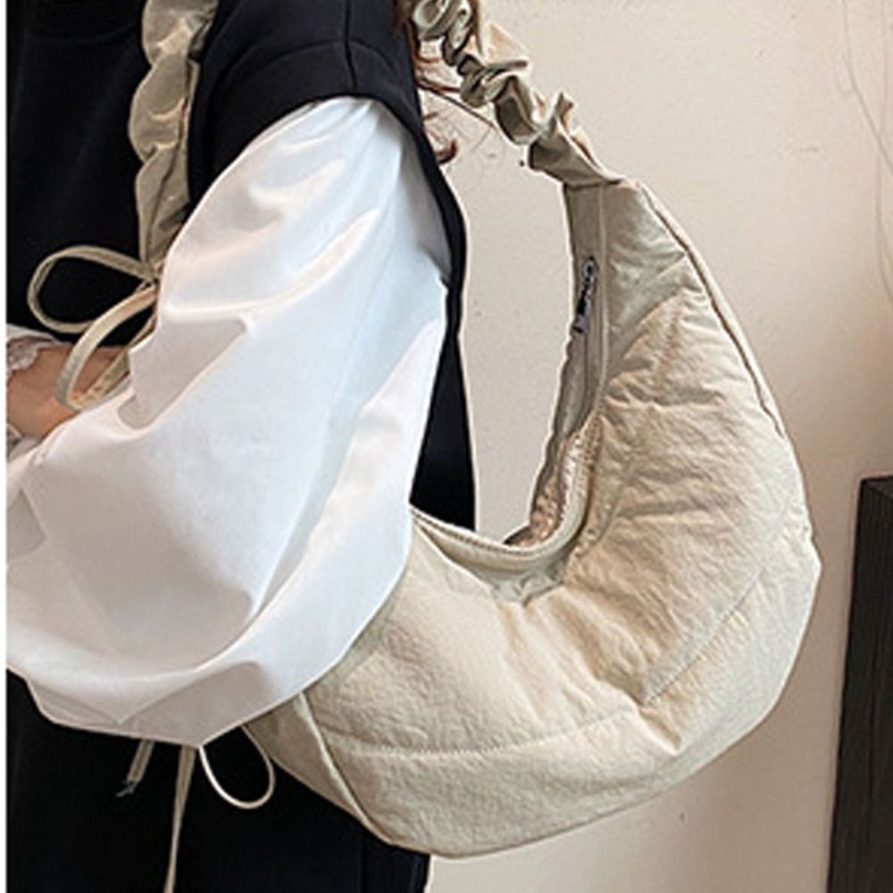 Cool Nylon Pleated Hand Bag Ko - Luxury Bags Korea 评论和价格